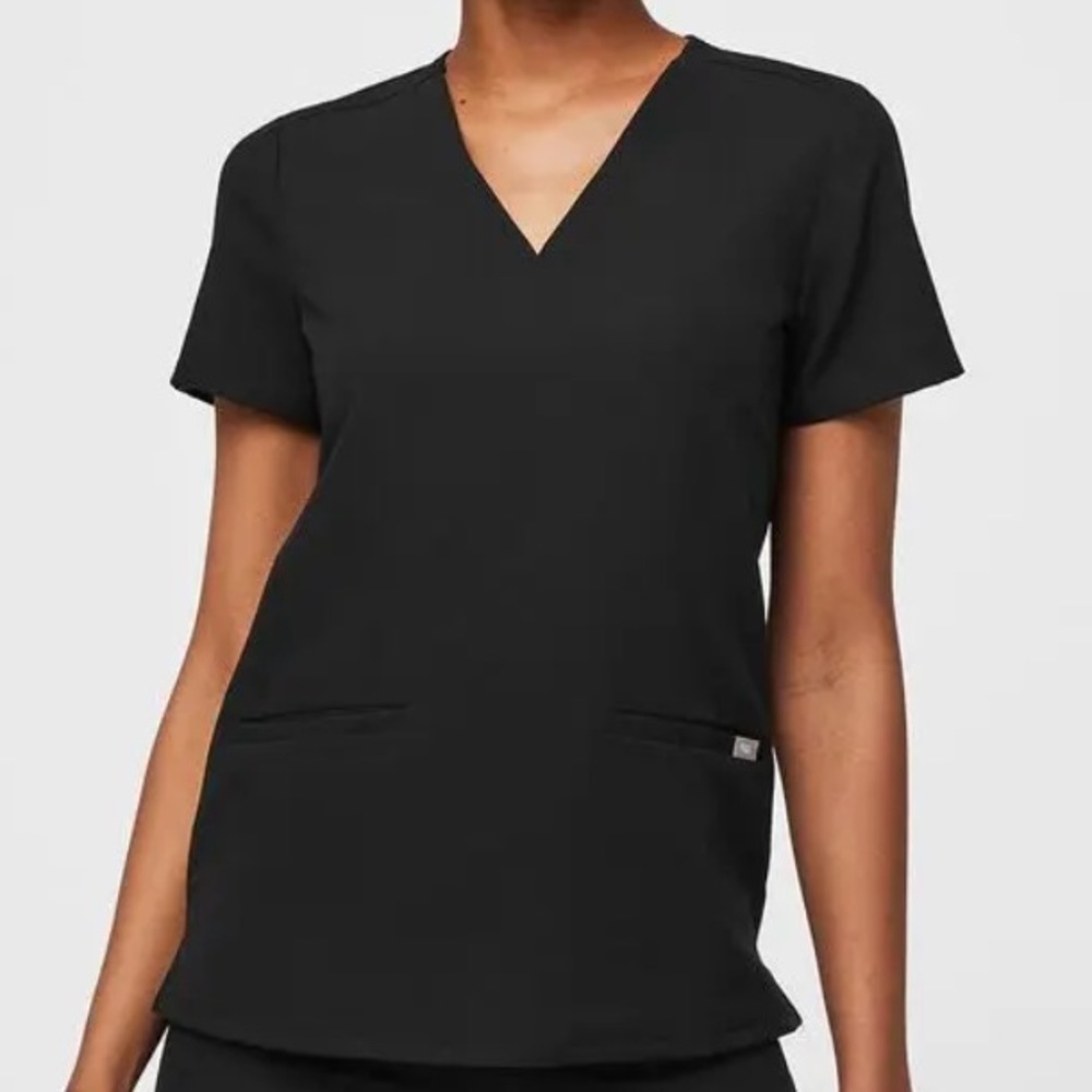 Figs Casma Three-Pocket Scrub Top